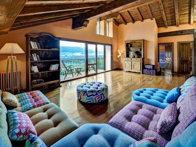 Casa-Rural-Pedronea-salon-superior-03